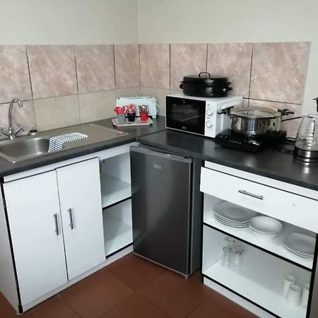 Orbanlife Lite Keetmanshoop Apartment Luaran gambar