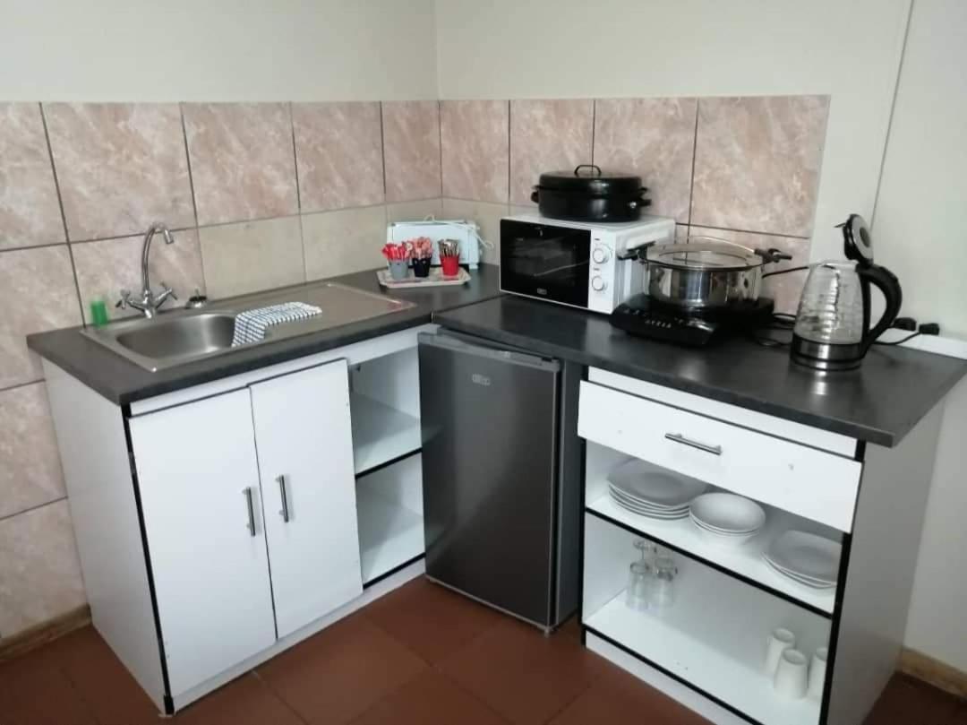 Orbanlife Lite Keetmanshoop Apartment Luaran gambar